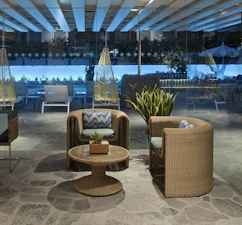 beverly laurel hotel at west hollywood