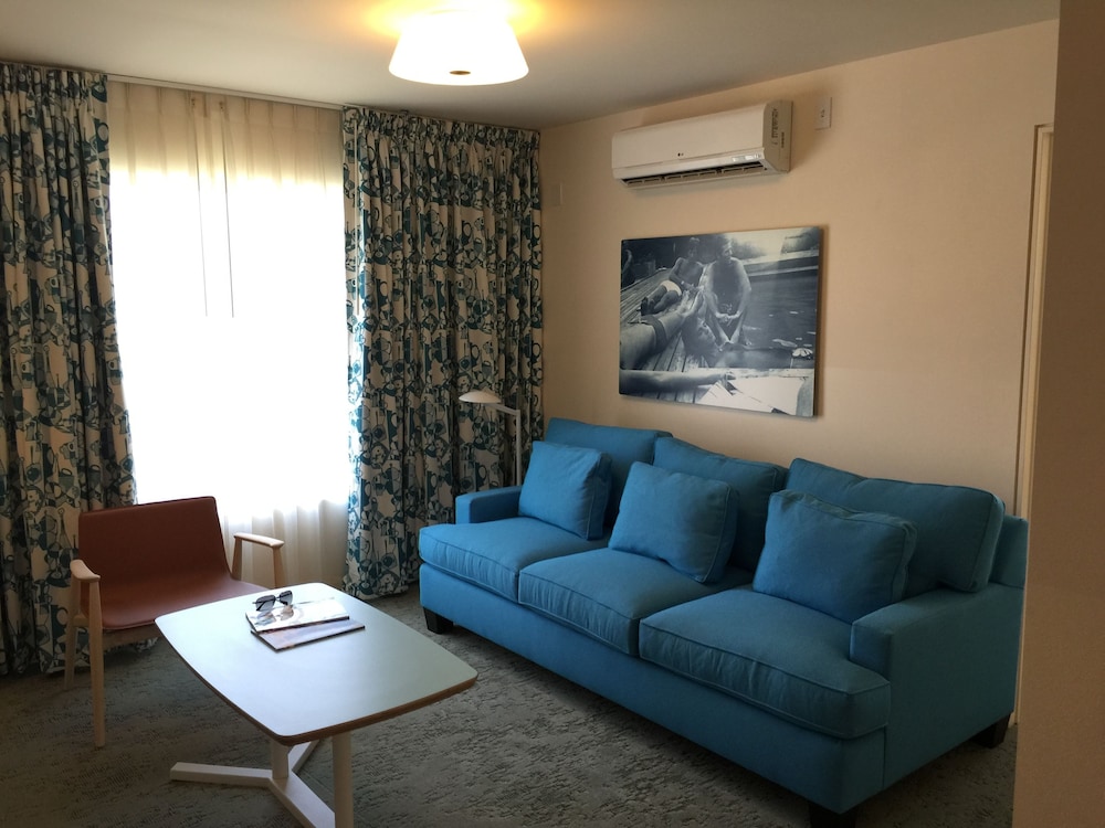 beverly laurel hotel at west hollywood