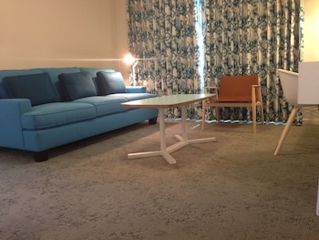 beverly laurel hotel at west hollywood