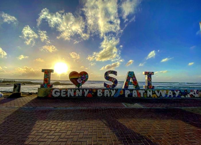 yellow moon guesthouse apartments