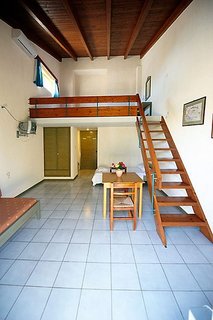 lycasti maisonettes