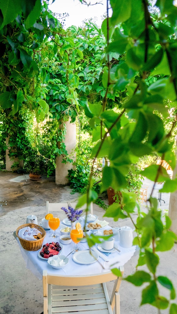 villa andromeda