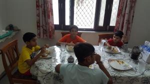 Singhi Villa Guest House,Kodiyat,2 star