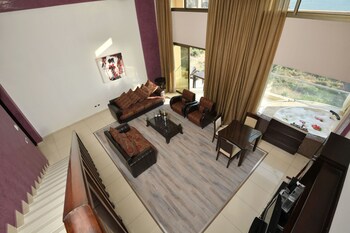 hollywood inn hotel