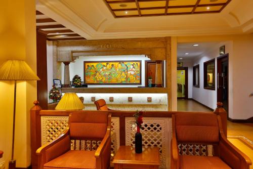 Issacs Residency,Idukki>>Devikolam,3 star