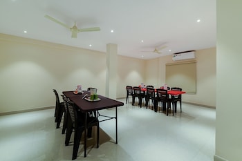 capital o 22922 hotel siddartha grand