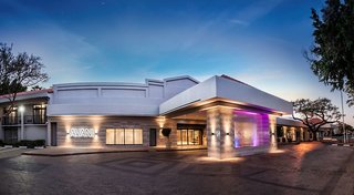 Avani Gaborone Resort & Casino,Botswana National Stadium>>Gaborone,4 star