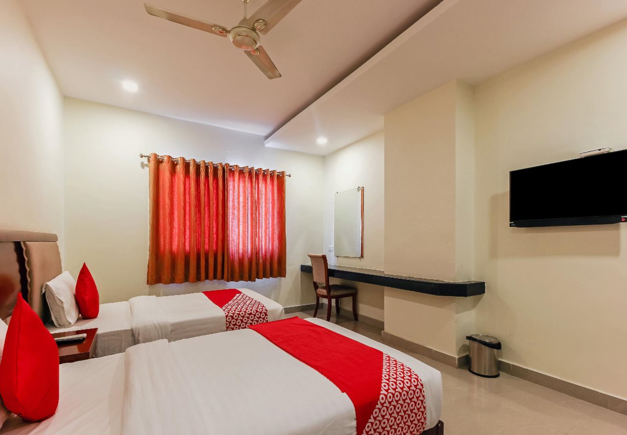 oyo 24799 redlas inn