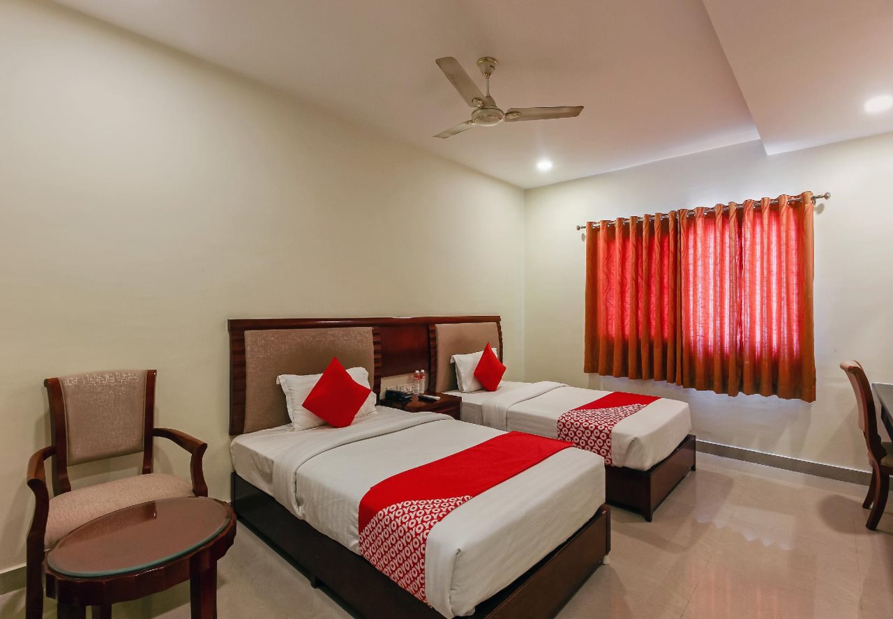 oyo 24799 redlas inn