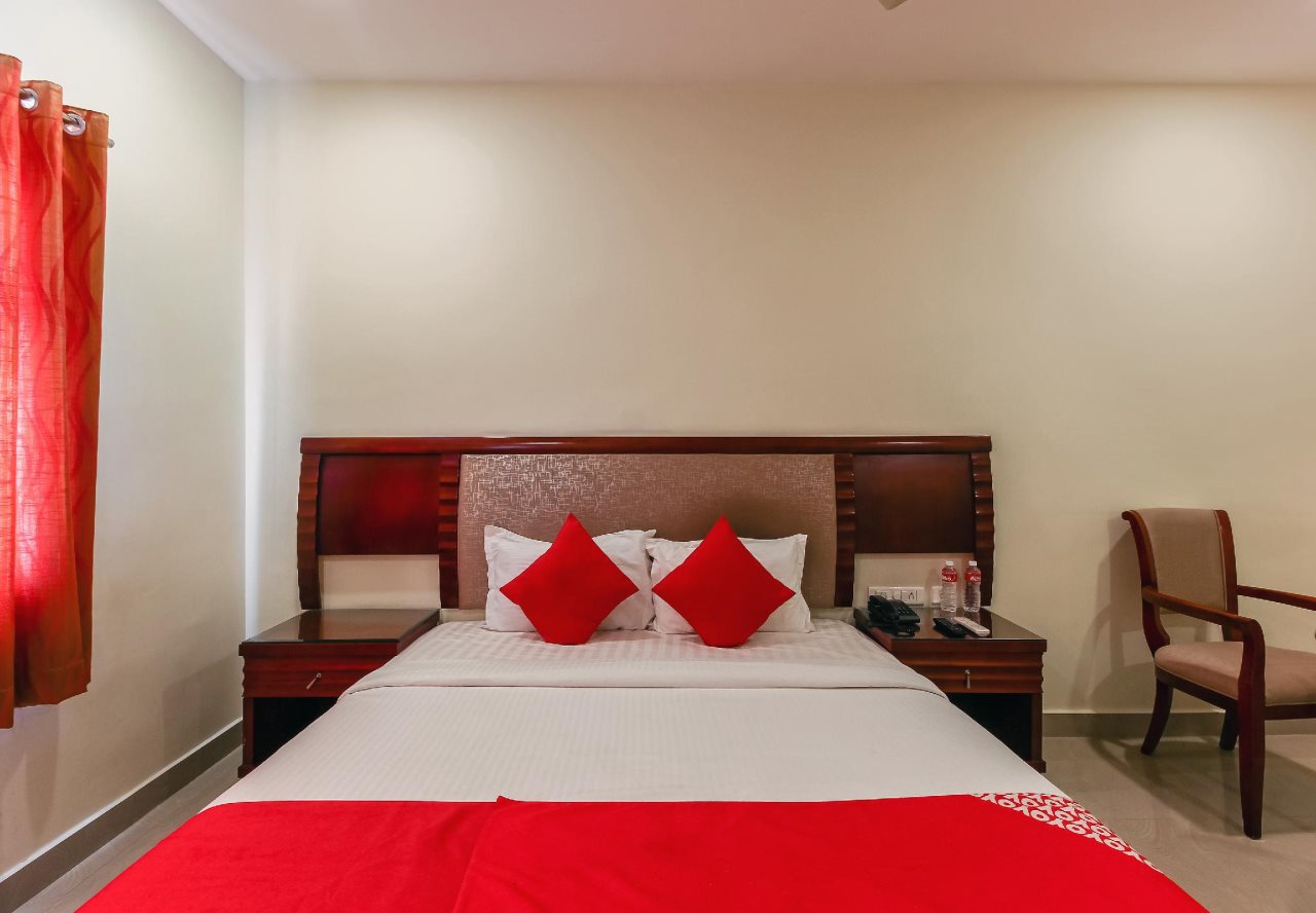 oyo 24799 redlas inn