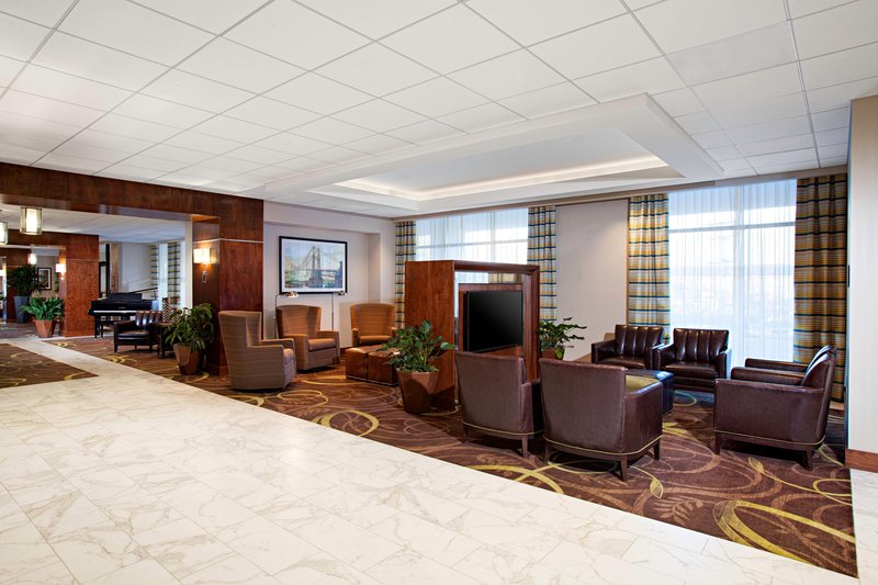sheraton pittsburgh airport hotel