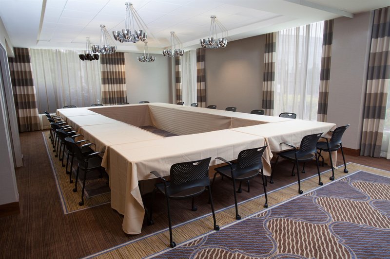 sheraton pittsburgh airport hotel