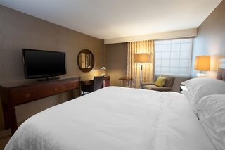 Sheraton Pittsburgh Airport Hotel,Coraopolis>>Allegheny County,4 star