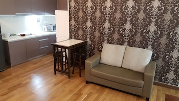 regalia studio 109 suites