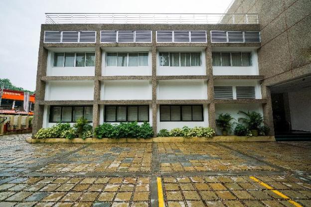 capital o 15754 mookkannoor tourist home