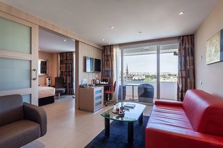 the level at melia sevilla