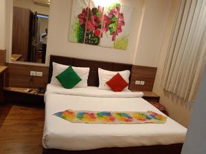 Hotel Fleur ,Jaipur,Jhalana Doongri>>Jaipur,3 star