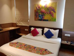 Hotel Fleur ,Jaipur,Jhalana Doongri>>Jaipur,3 star