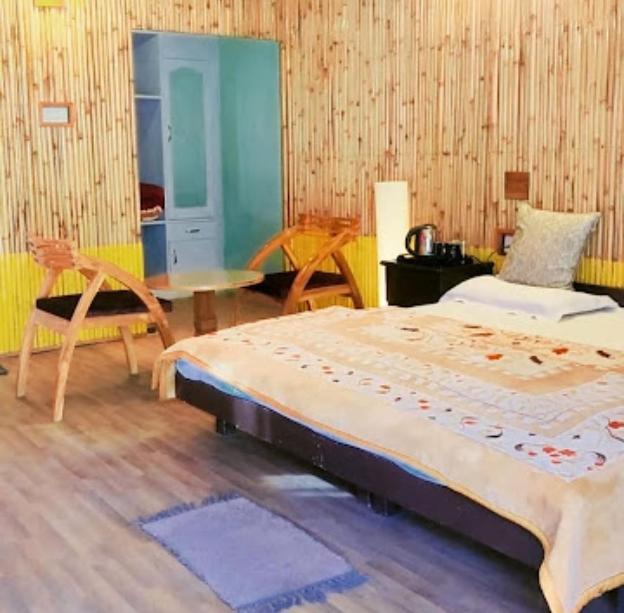 Nature Walk Resort,Mussoorie>>Dehradun,4 star