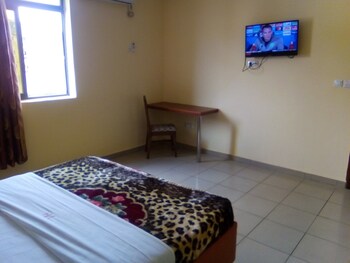 Noblesse Hotel,Near Palais Des Congres De Yaounde,3 star