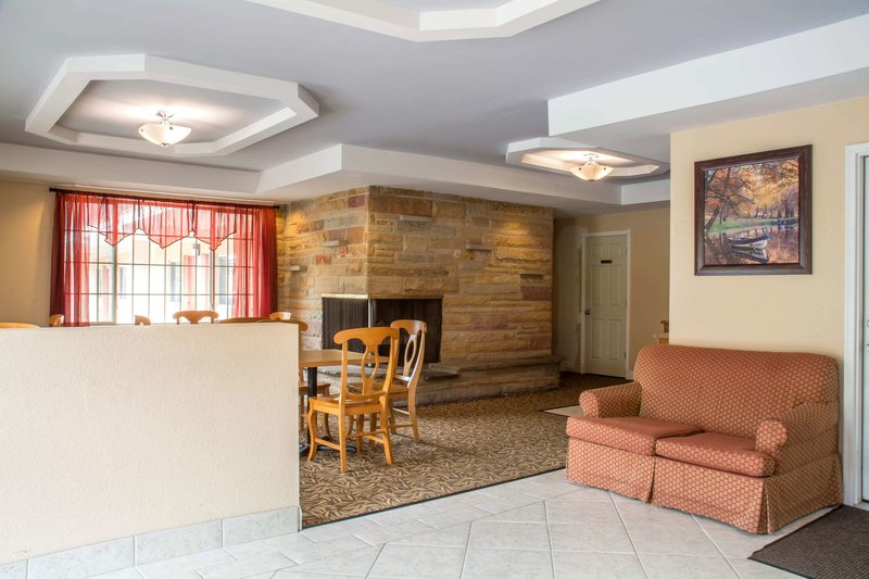 econo lodge bradford