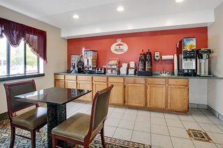 Super 8 By Wyndham Crystal Lake,Chicago>>Algonquin,2 star