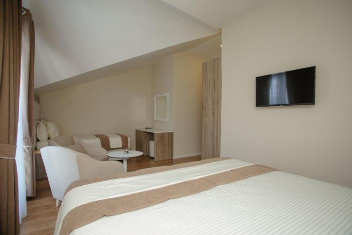 hotel exalco al