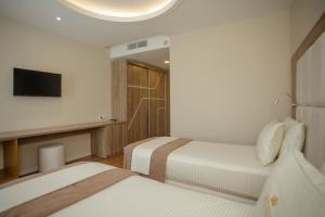 hotel exalco al