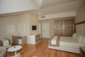 hotel exalco al