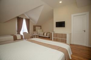 hotel exalco al