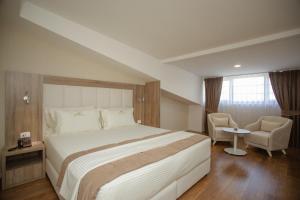 hotel exalco al