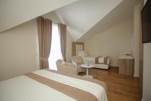 hotel exalco al