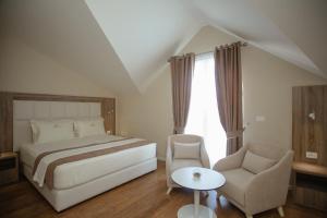 hotel exalco al