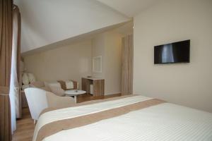 hotel exalco al