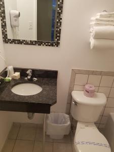 Hotel Le Roberval,Quebec>>Montreal,3 star