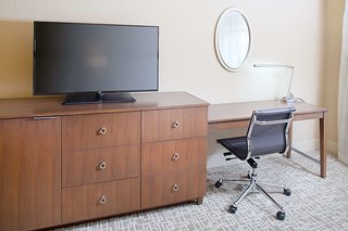 Hilton Boston/Dedham,Canton>>Boston,4 star