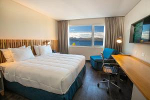 Hampton By Hilton Bariloche,San Carlos De Bariloche>>Rio Negro,3 star