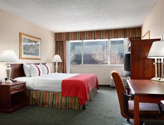 radisson hotel denver central