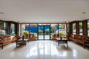 reddoorz moonwalk paranaque