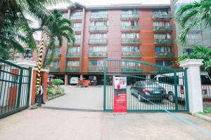 reddoorz moonwalk paranaque