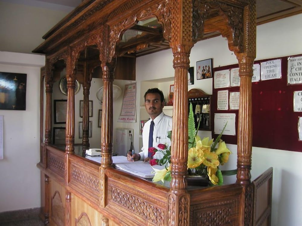 hotel golden city