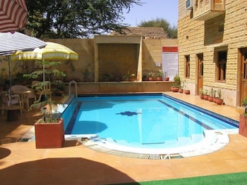 hotel golden city