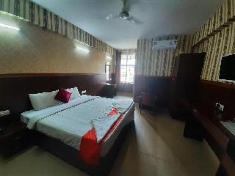 mysore mayflower hotel