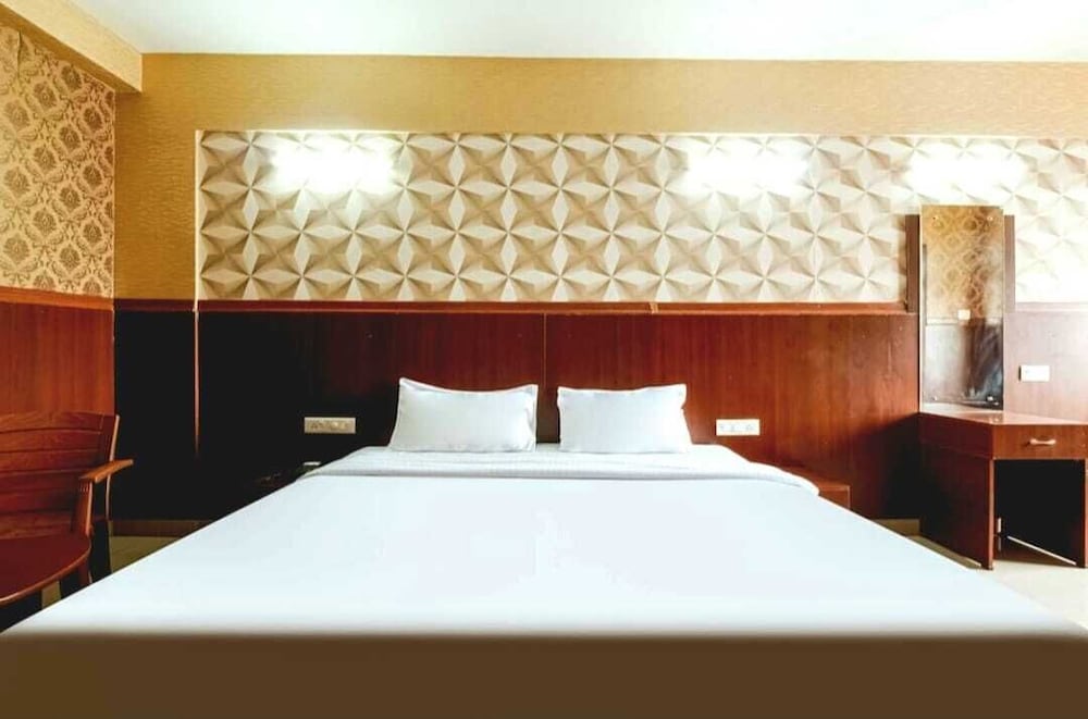 mysore mayflower hotel