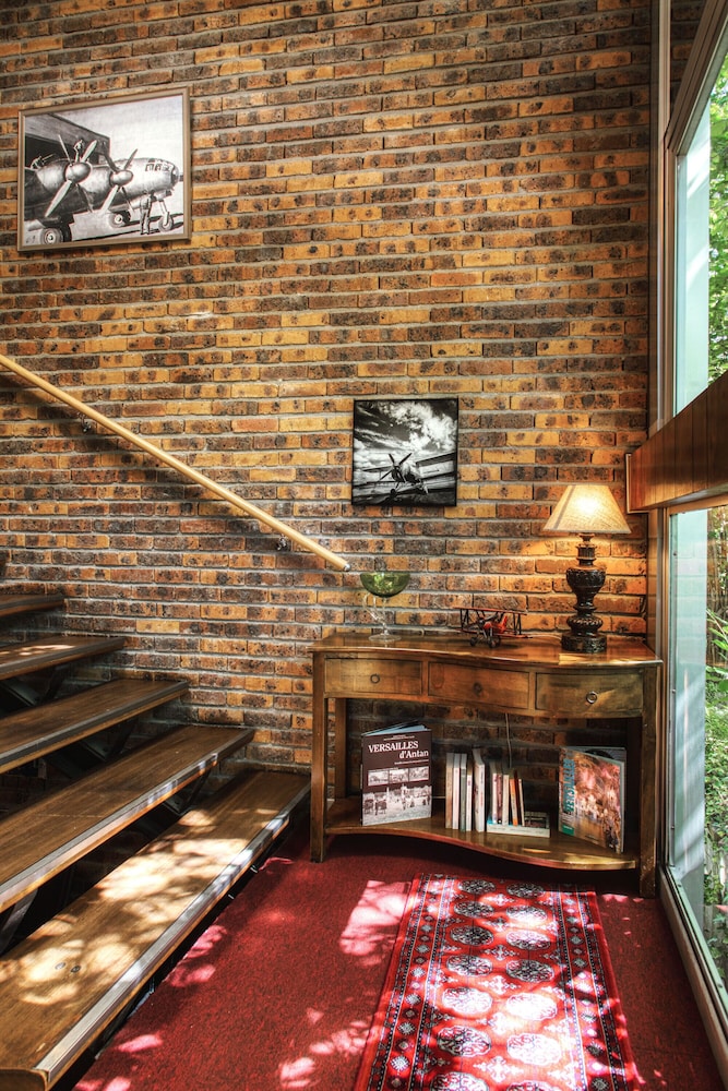 aerotel versailles saint cyr letape du silence