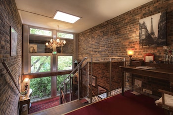 aerotel versailles saint cyr letape du silence