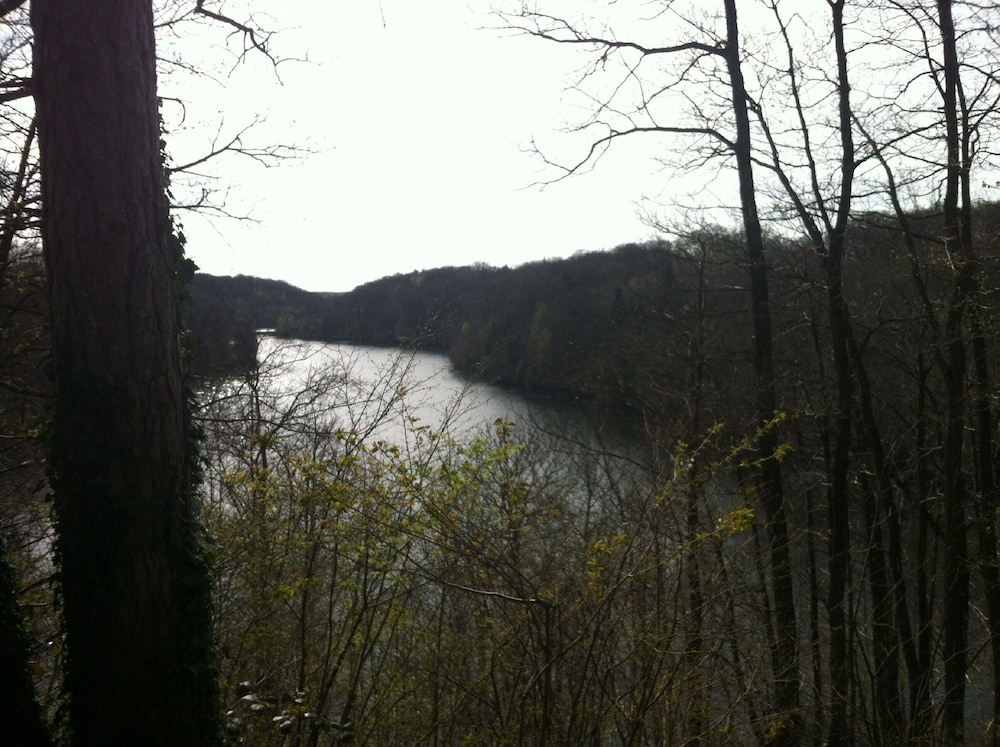 aerotel versailles saint cyr letape du silence