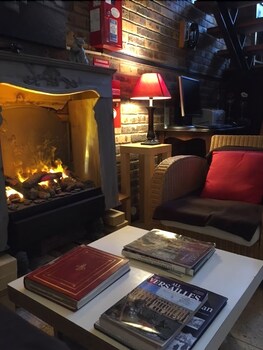 aerotel versailles saint cyr letape du silence