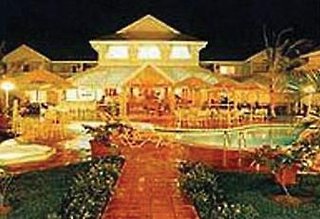 Bay Gardens Hotel,Near Baywalk Shopping Mall,3 star