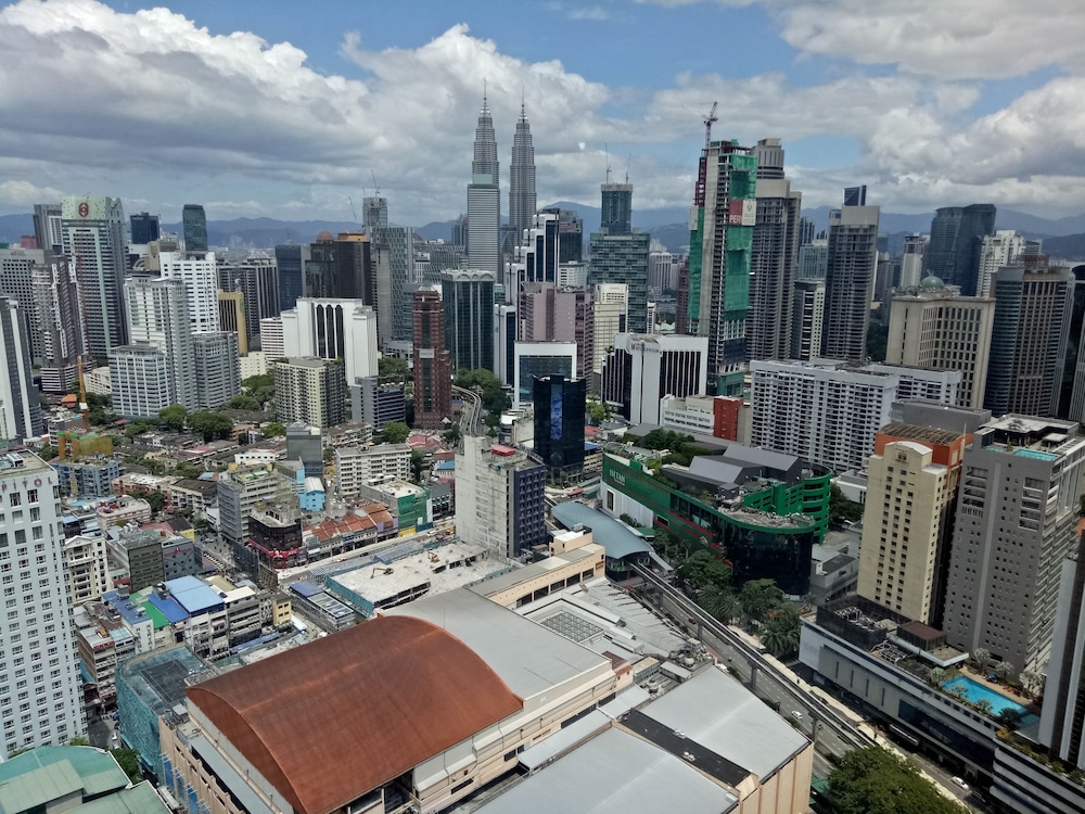 real point suites at times square